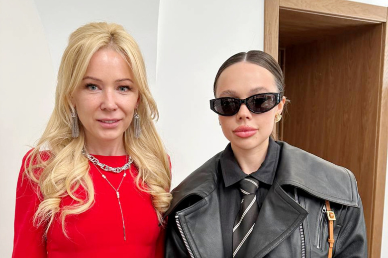 ЕКАТЕРИНА МИЗУЛИНА И ДАРЬЯ ЗОТЕЕВА