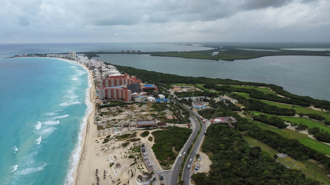    Ураган «Мелисса» прошел по востоку Кубы, Варадеро и Ольгин вне зоны