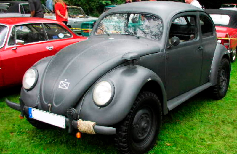 Тип 82E — шасси Kübelwagen, кузов Beetle.
