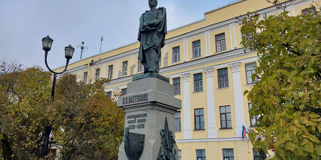 Как в Кронштадте устанавливали памятник Петру Кузьмичу Пахтусову
