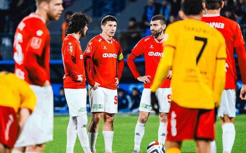    ФК «Факел».