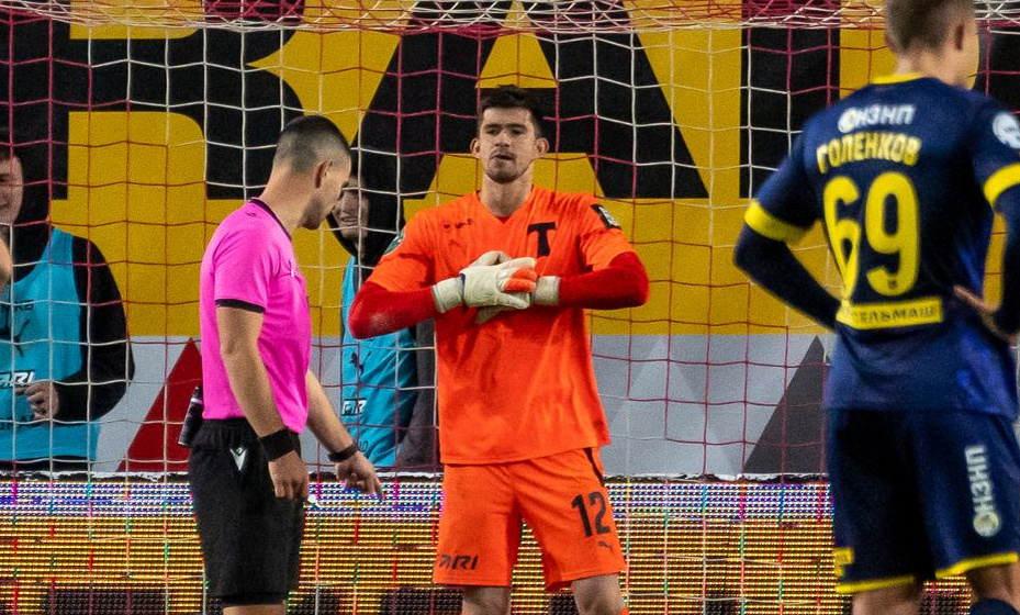    Вратарь «Торпедо» Бабурин Фото: ФК «Торпедо»