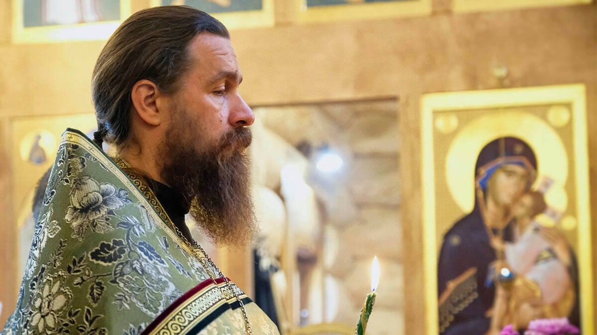 Иерей Сергий Нежборт