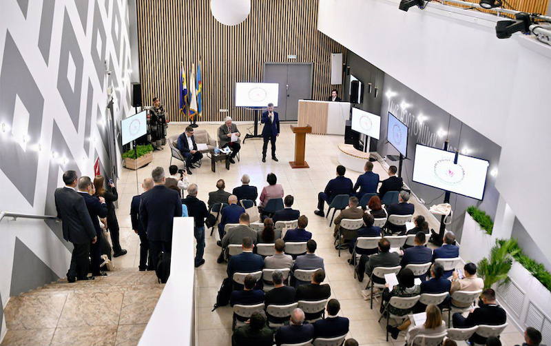 Первый региональный Форум недропользователей «Чукотка. Недра. Возрождение». Фото предоставлено пресс-службой окружной Думы. Источник: prochukotku.ru