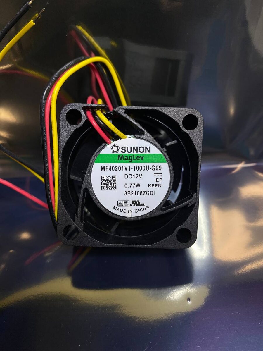 Компактный вентилятор Sunon