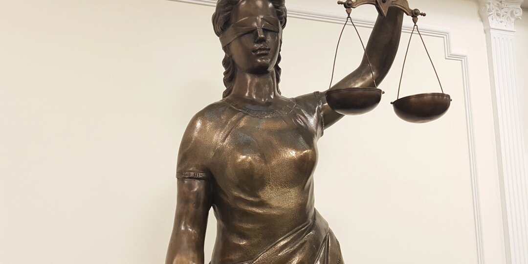 63 квартиры на двоих и родственников: Суд передал Минобороны недвижимость экс-владельцев "Макфы". Сколько человек владели всеми активами компании – вы не поверите