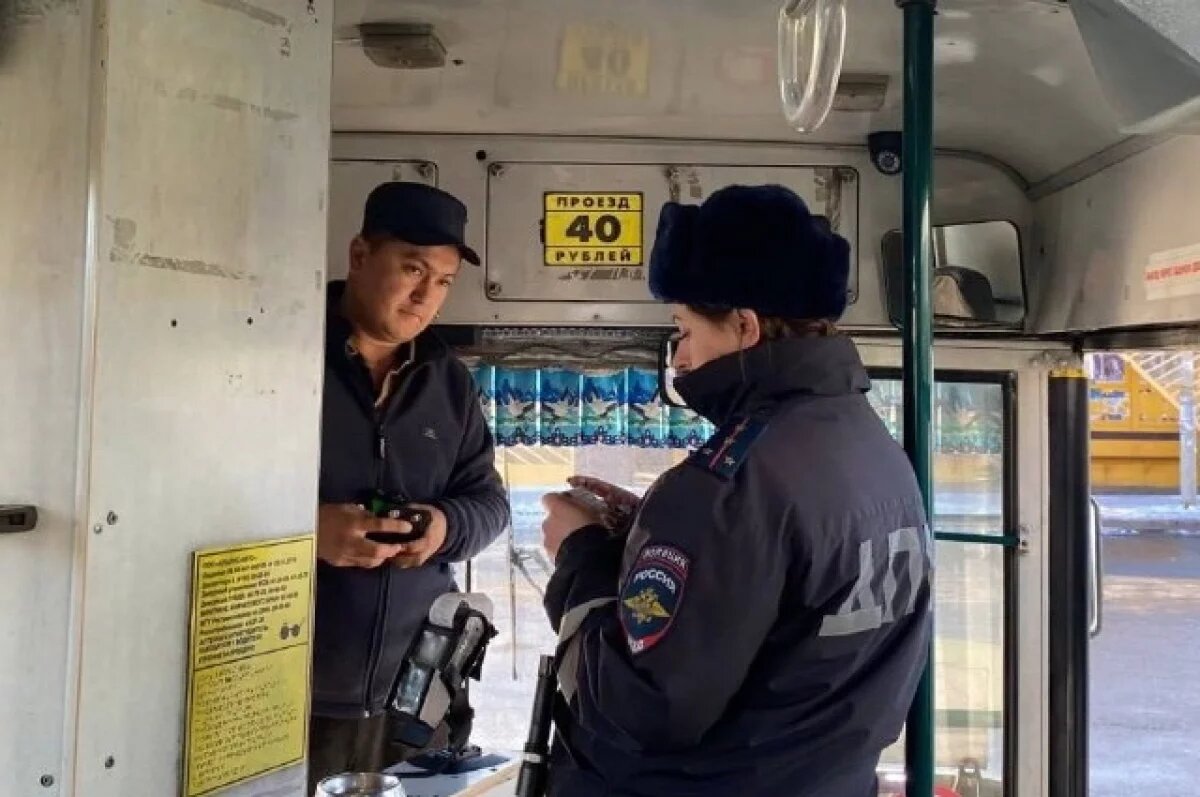    Водителей автобусов в Петропавловске пожурили за грязные салоны