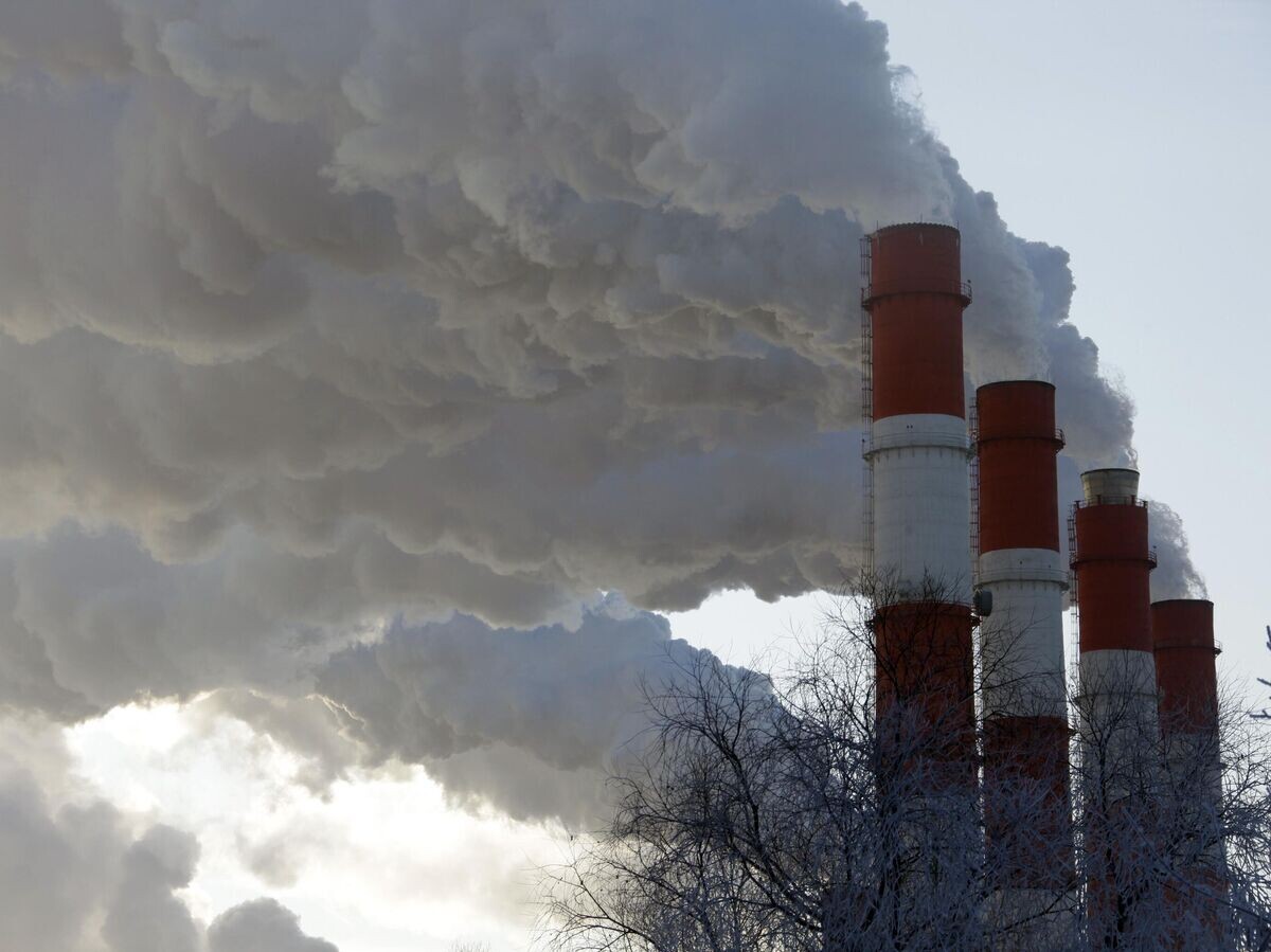    Трубы ТЭЦ-21 в Москве© РИА Новости / Руслан Кривобок