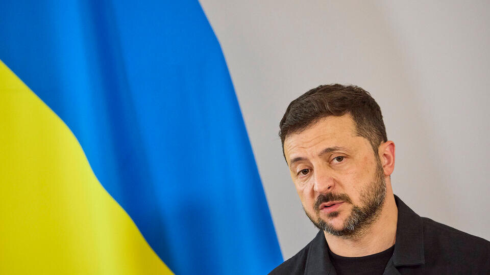     "Страна": Зеленский может разрешить украинцам говорить на русском языке www.globallookpress.com/Georges Schne