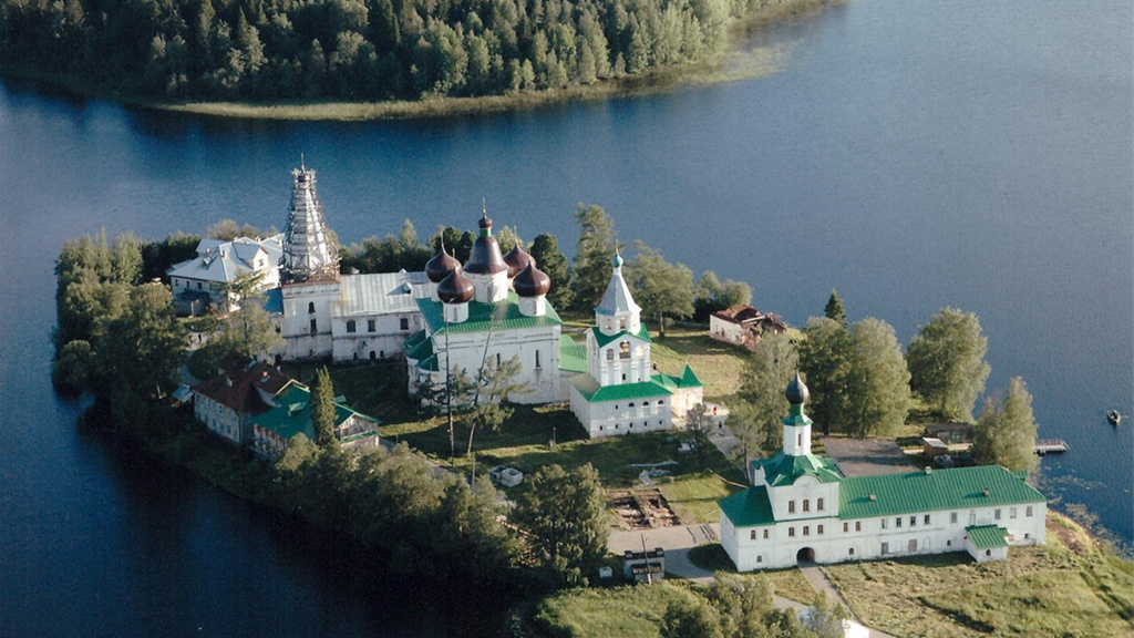 Антониево-Сийский монастырь с высоты птичьего полета.