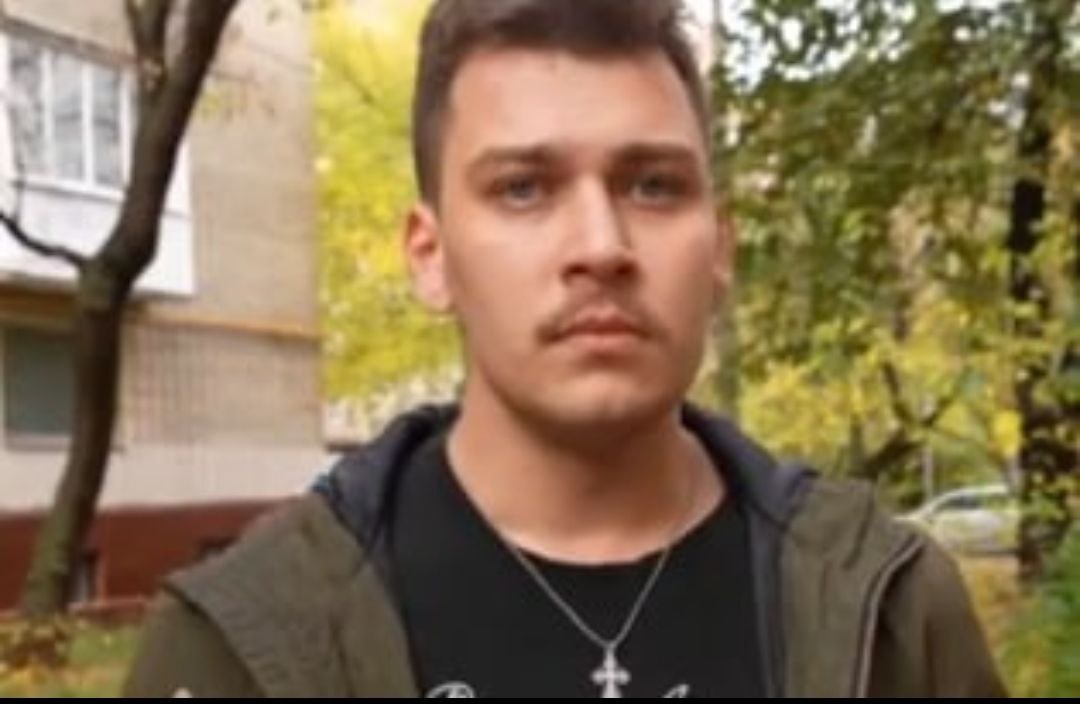 Данил Баталов сообщил о пропаже семьи Усольцевых через два дня и это многим кажется подозрительным. Фото: "Пусть говорят"/1 канал