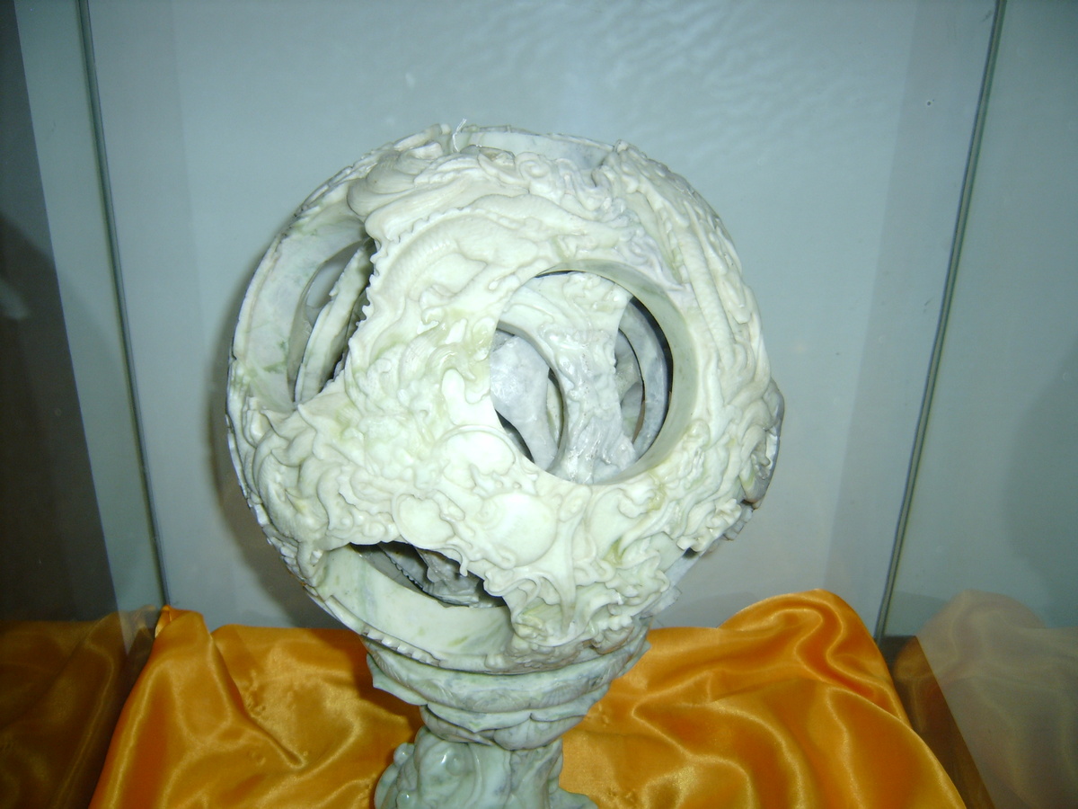 Экспонат из нефрита в музее, Пекин