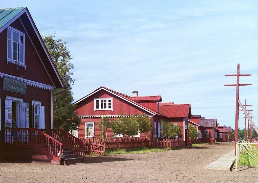 Рабочий посёлок, Ковжинский лесопильный завод. п. Ковда, 1909 год. Цветное фото С.М. Прокудина-Горского