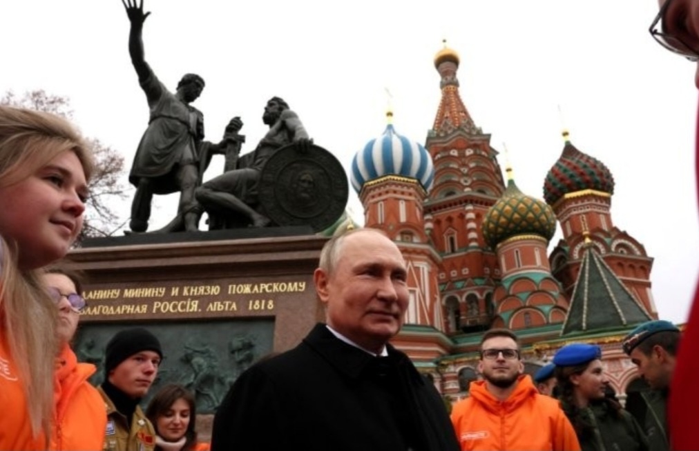 С праздником единства!