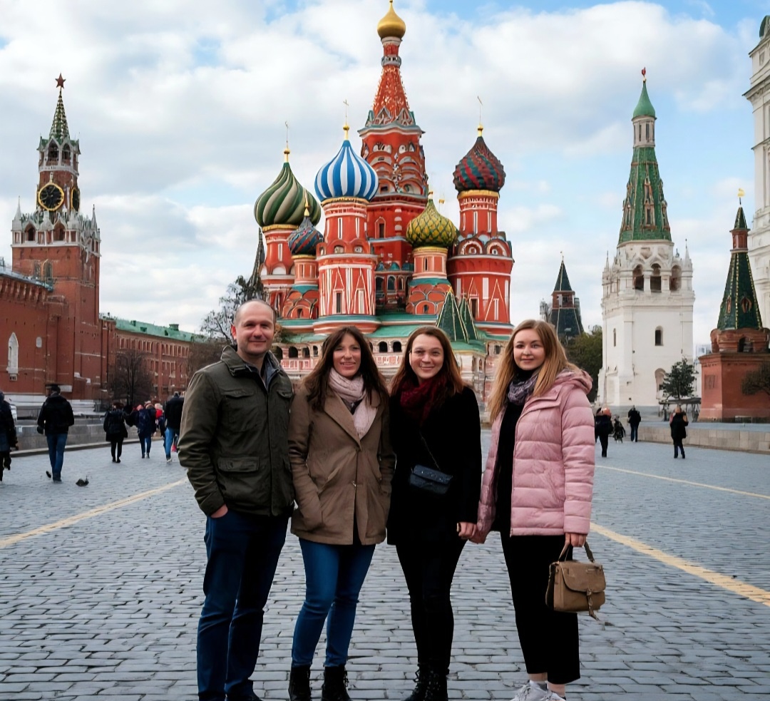 Автор Игорь Гладников 