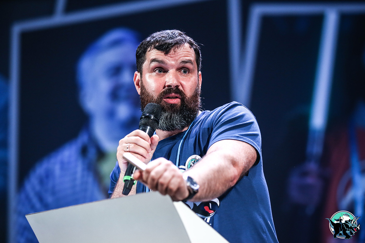 Александр Соколов