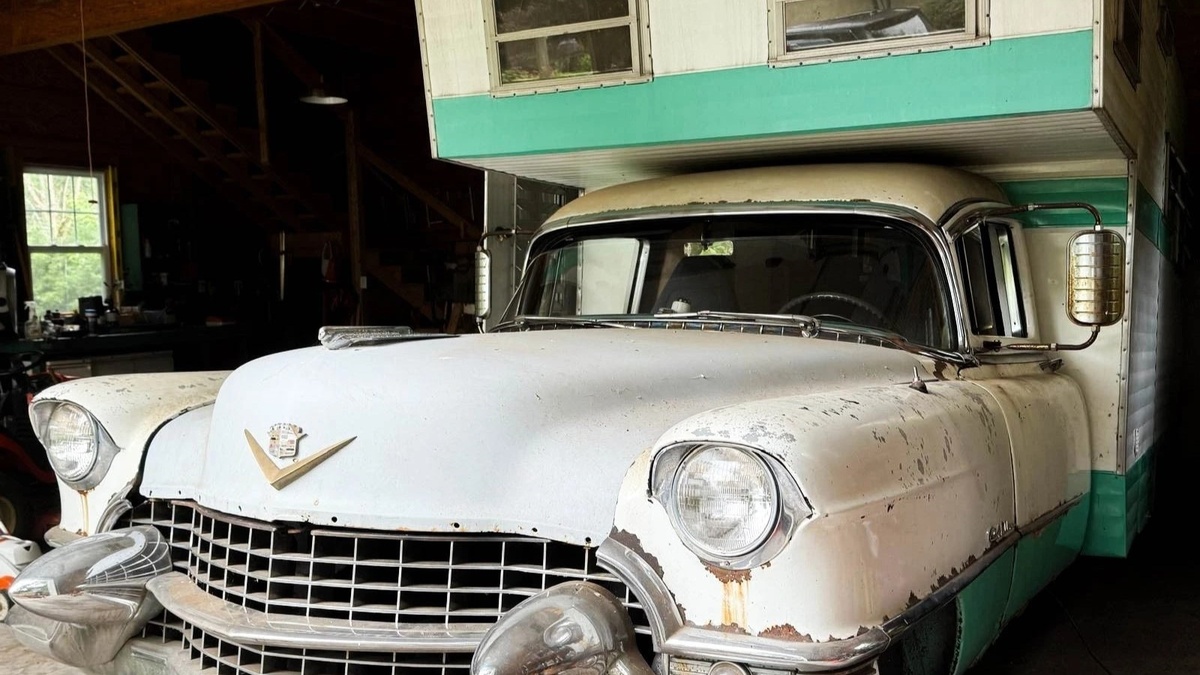 Cadillac Camper