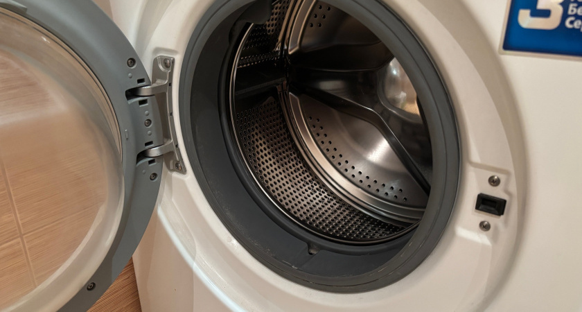    Зажмите 2 кнопки - и стиралка сама очистится грязи, плесени и остатков порошка: секрет вечной службы