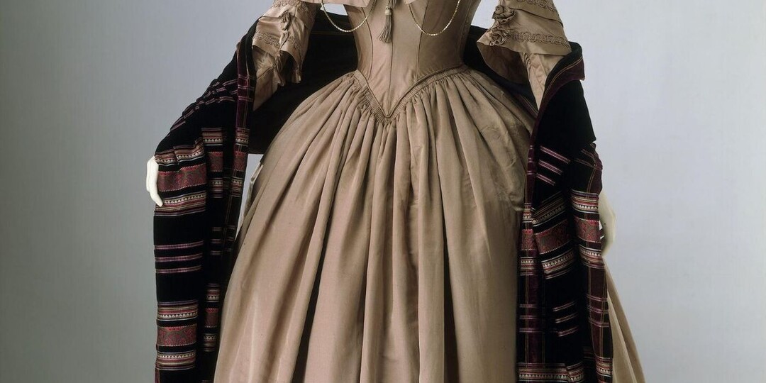 Викторианская мода. Жакеты, нижнее белье, верхняя одежда