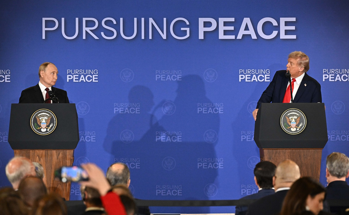 Встреча президентов на Аляске. http://www.kremlin.ru/events/president/trips/77795/photos/82642