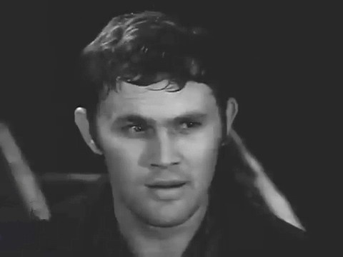 Фото: В. Хлевинский в роли Васьки Пепла в фильме "На дне" (1972)