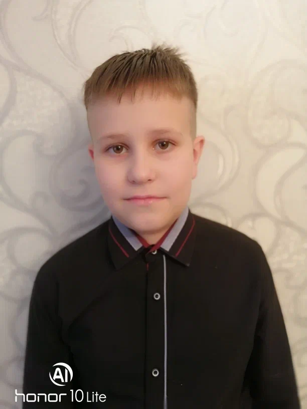 Миша Домников