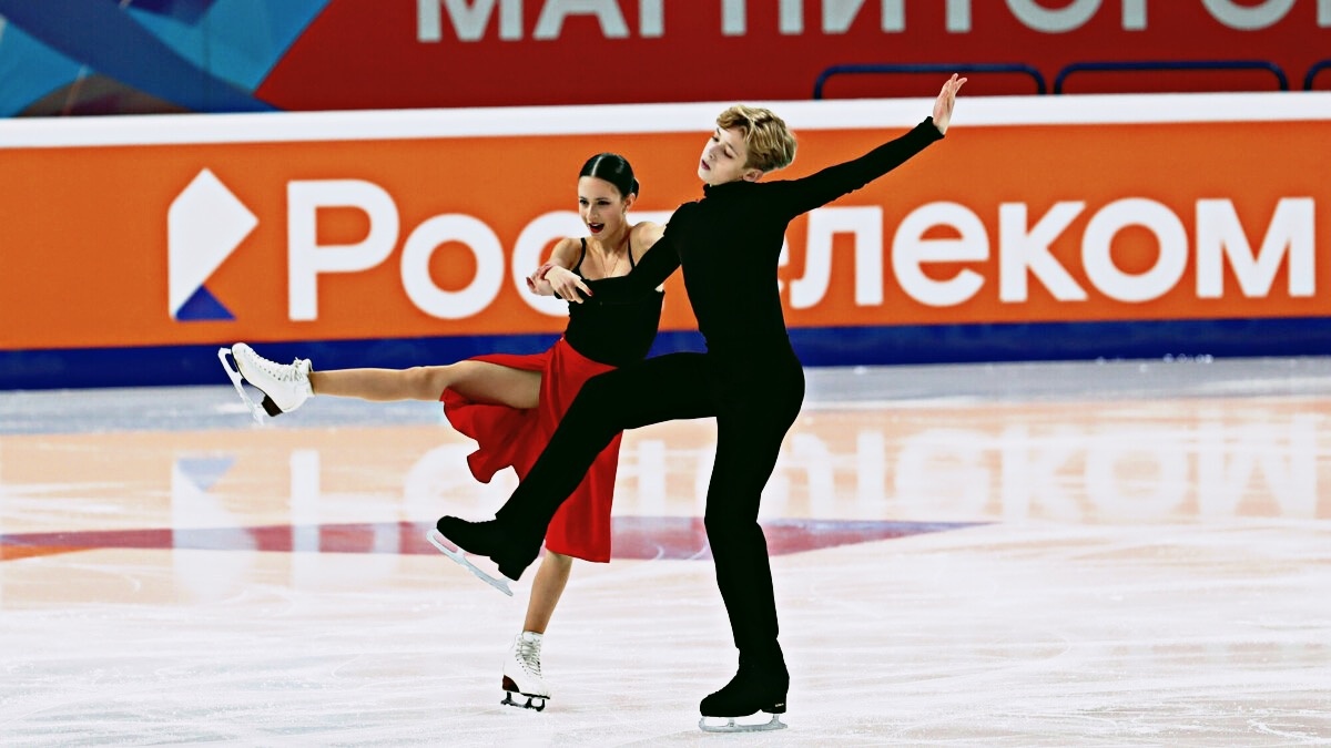 Танцоры-юниоры Таисия Шепталина и Дмитрий Пекин