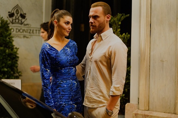 Фото: кадр из турецкого сериала «Постучись в мою дверь»
