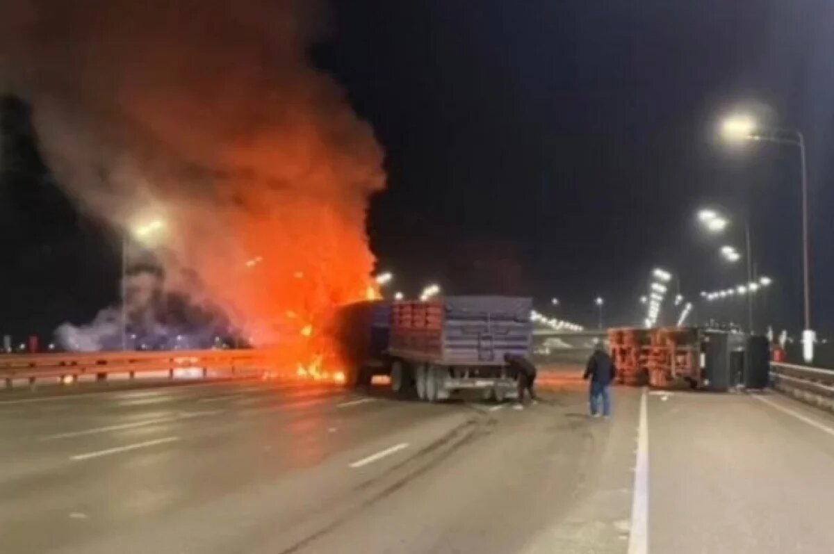    «КамАЗ» загорелся на въезде в Ростов