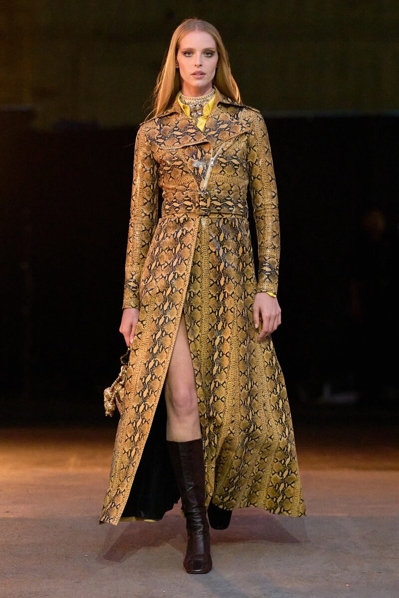 Abby Champion в костюме из "Однажды в... Голливуде", созданном Arianne Phillips