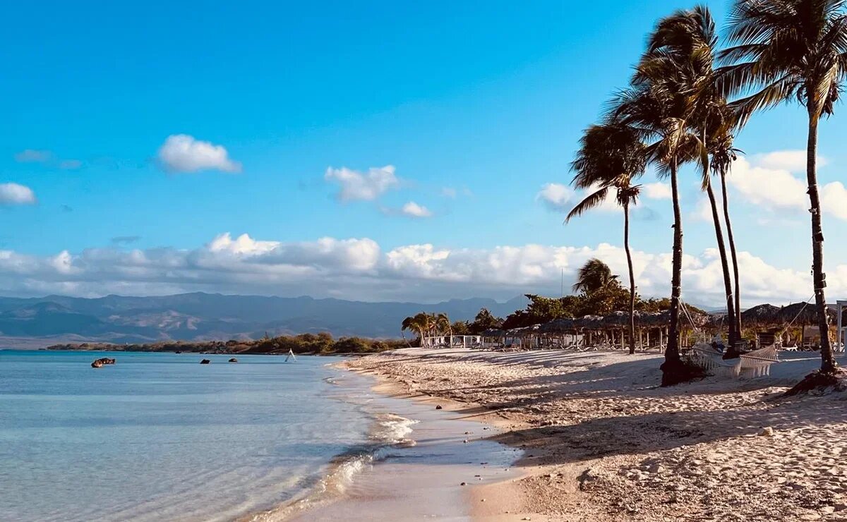    Судьба рейсов на кубинский курорт Ольгин под вопросом после урагана «Мелисса»