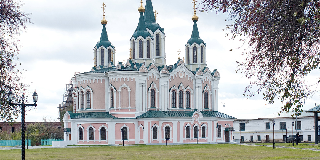 Далматовский Успенский монастырь: гид для путешественников