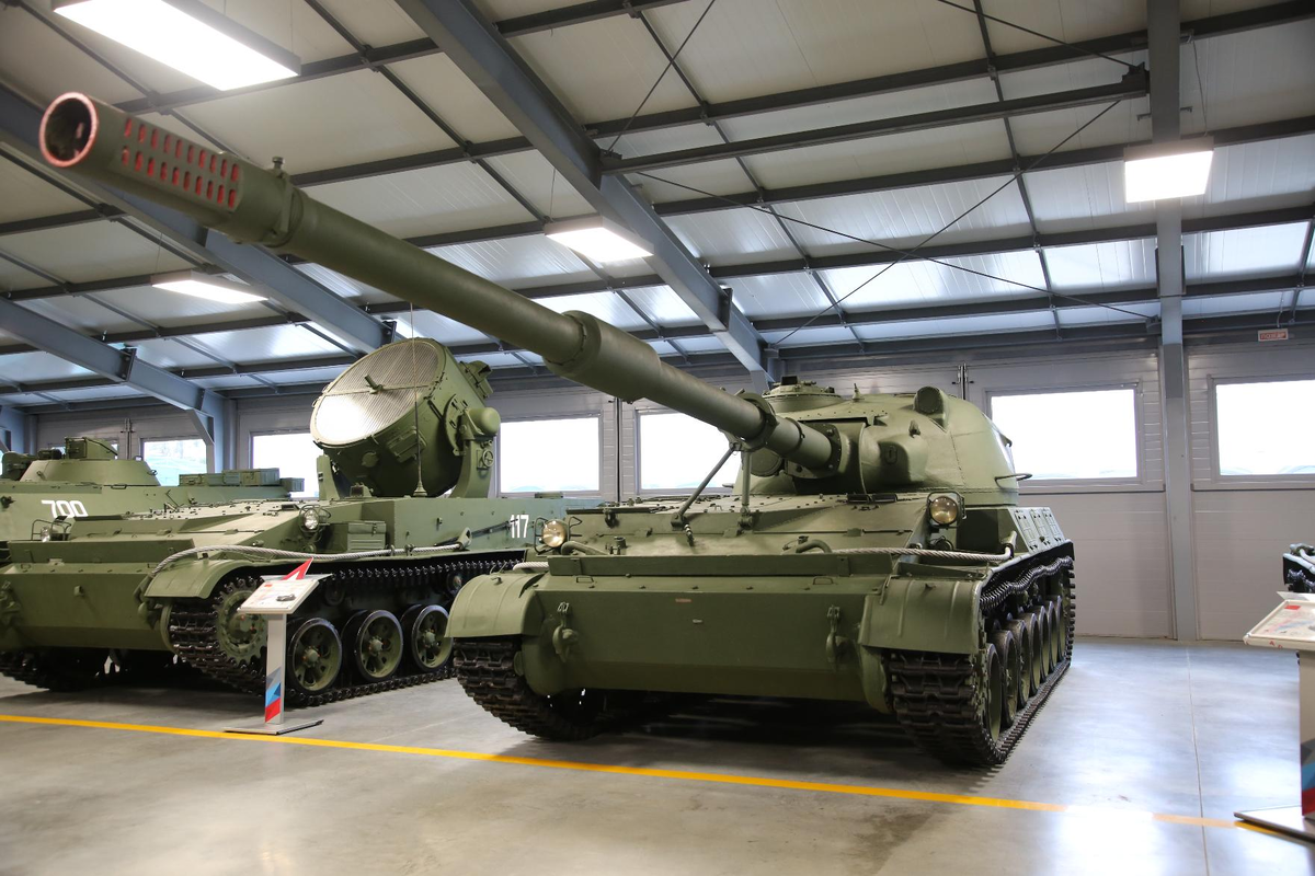 Опытная САУ СУ-152 «Таран» собственной персоной. Фотография с сайта парка Патриот.