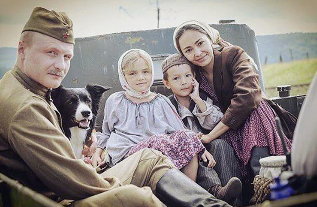 Кадр из фильма «Сестрёнка» (2019)