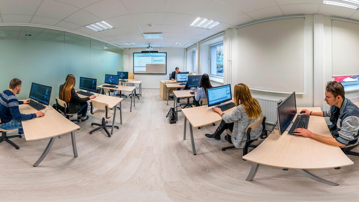 Таллиннский центр промышленного образования © CC BY-SA 4.0 / Lauri Veerde