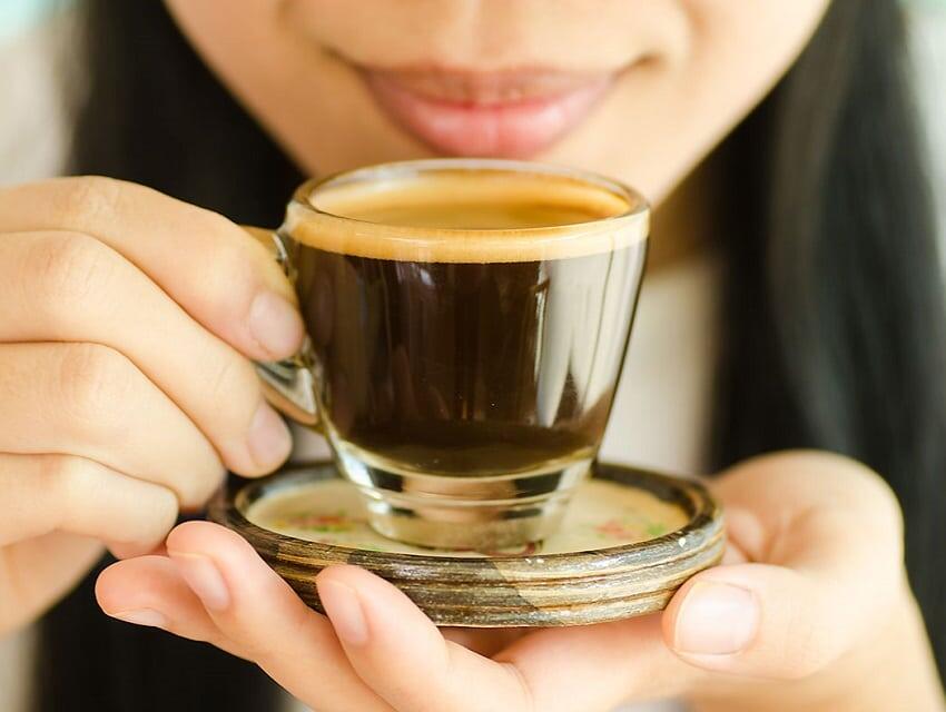 Эспрессо нужно уметь правильно пить.