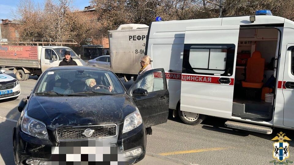    ДТП с пятью пострадавшими в Новосибирске. Источник: ГУ МВД России по Новосибирской области