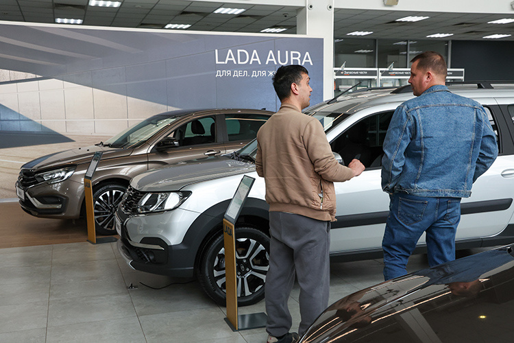    Отсутствие конкуренции затормозит развитие отечественных автопроизводителей.   
Фото: © Belkin Alexey / Global Look Press / www.globallookpress.com