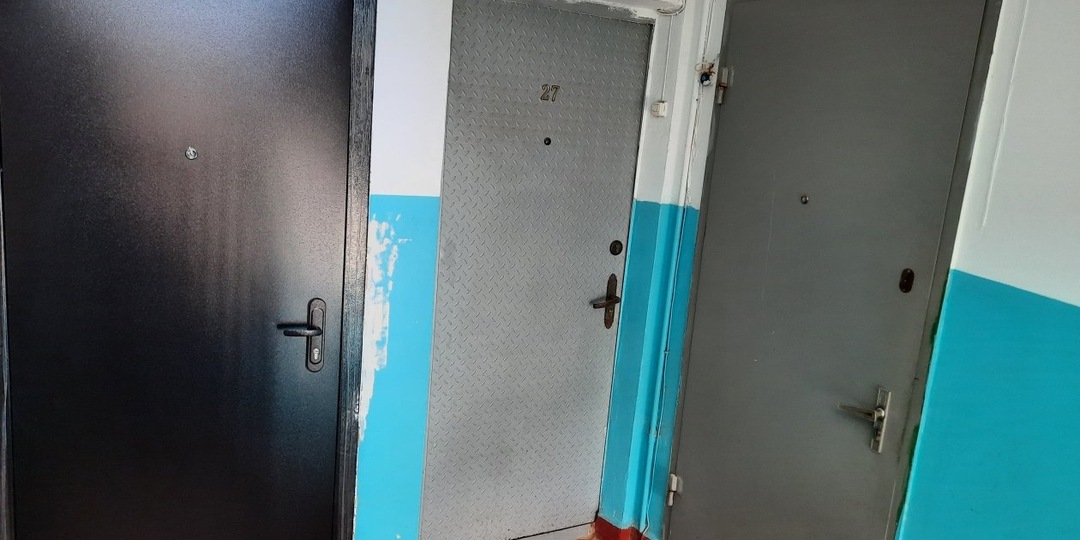 Юрист: россияне зря платят по ЖКХ за неубранные подъезды, положен перерасчет