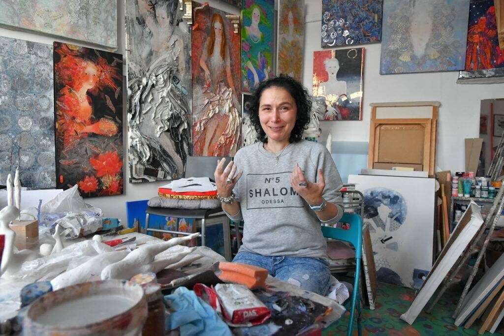 Источник: https://novorossiysk.bezformata.com/listnews/novorossiyske-est-masterskie/99851031/