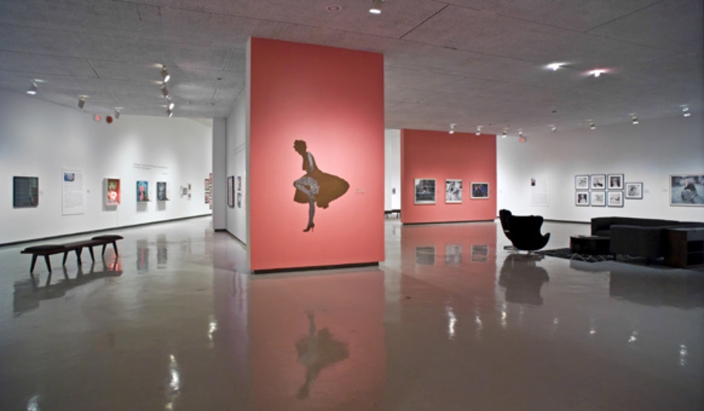 Источник: https://peterburg.center/ln/6-atmosfernyh-art-prostranstv-sankt-peterburga.html
