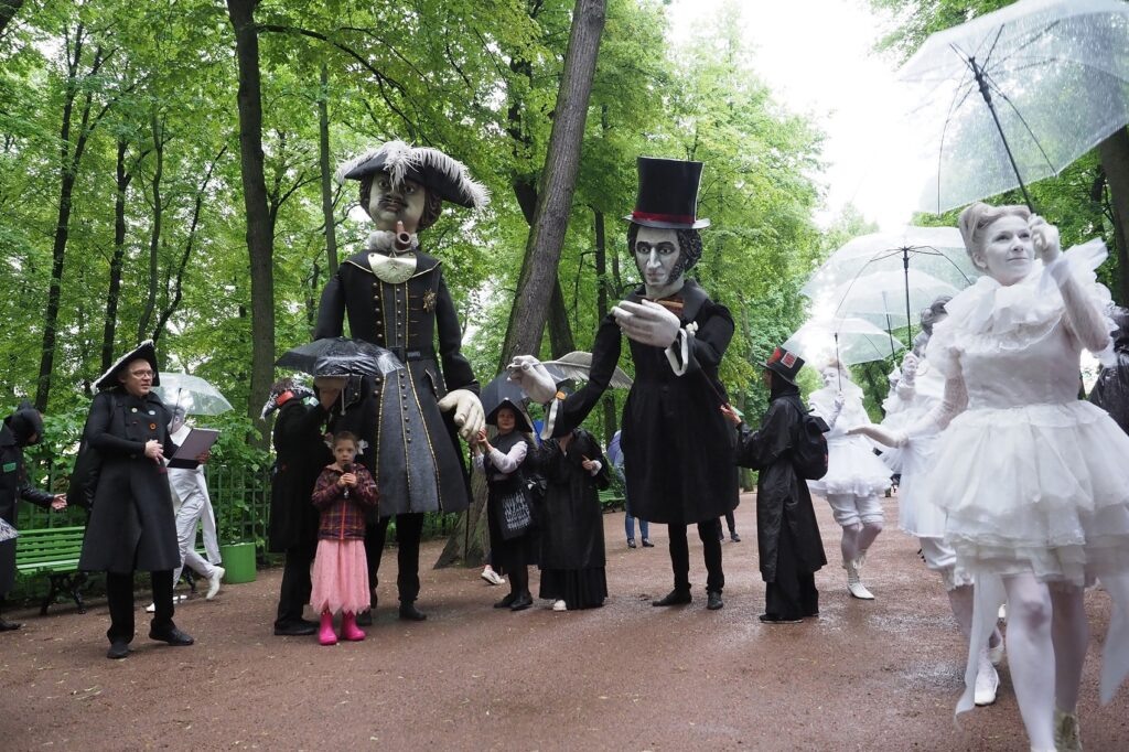 Источник: https://just-piter.ru/2025/06/06/5-festivalej-peterburga-kuda-mozhno-skhodit-07-i-08-iyunya-2025/