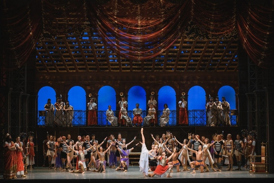    Фрагмент балета «Сильвия». Фото: Никита Чунтомов.