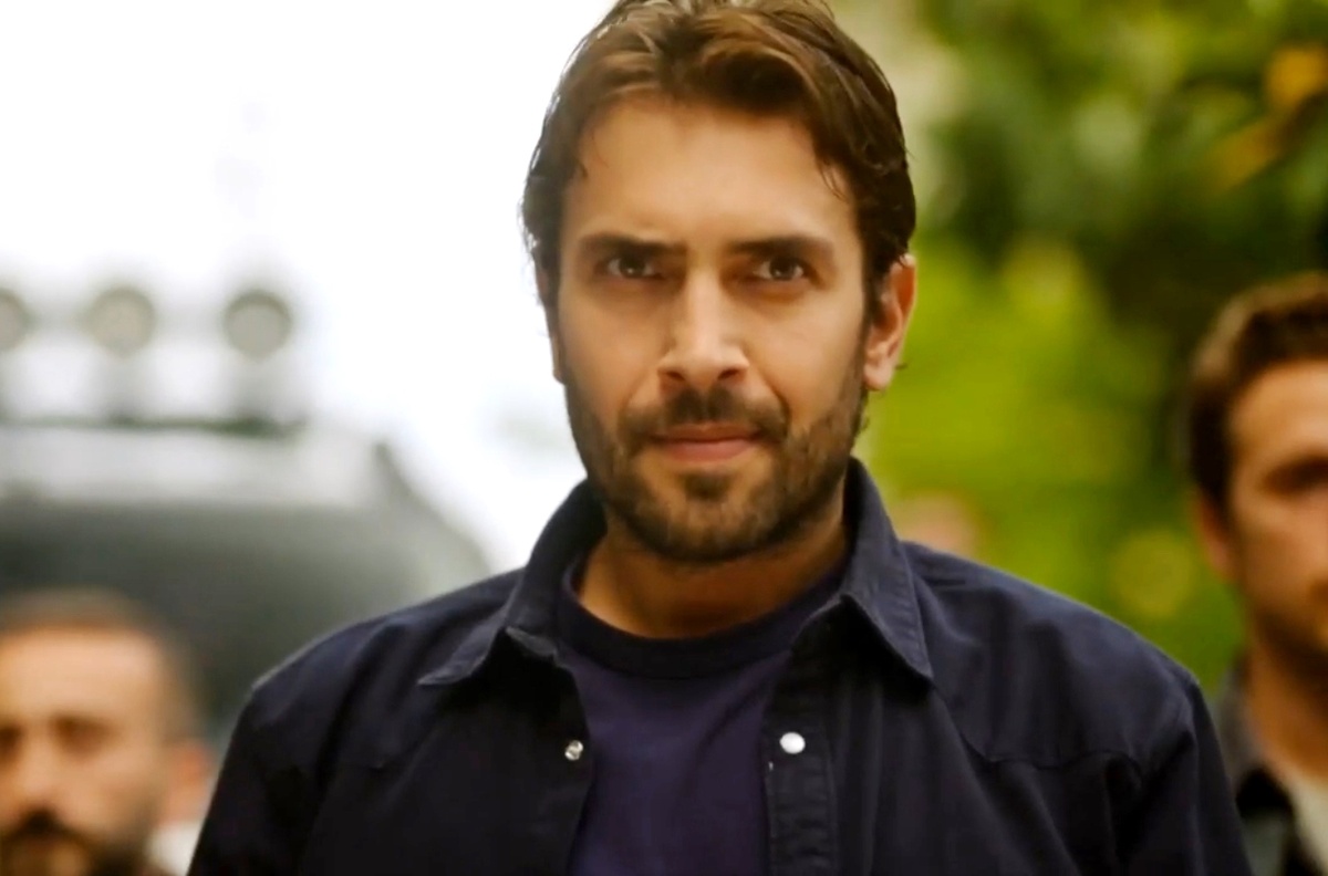 Кадр из сериала