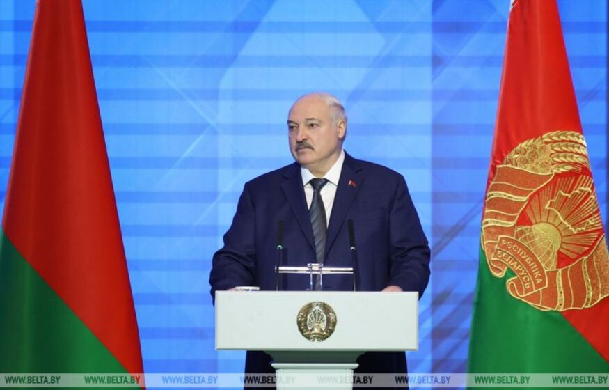    Лукашенко предупреждает: скоро «вонючая Европа будет нам платить» за чистый воздух