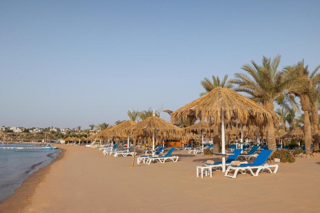 Пляж отеля Jaz Fayrouz Resort 4*