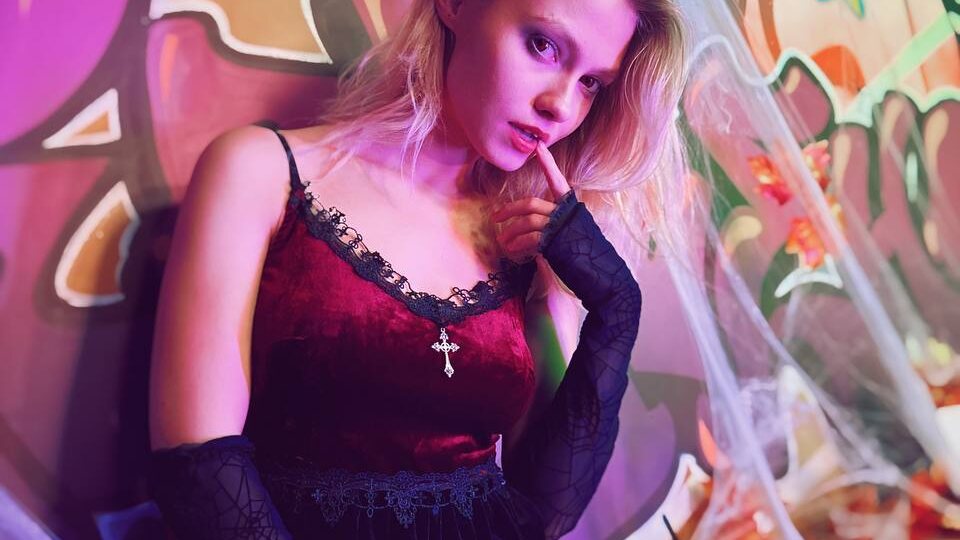 Как я вам в образе вампирши?🧛🏻‍♀️