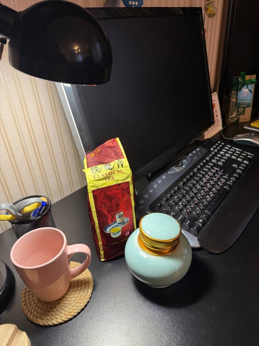 Фото автора. Подготовка к священнодействию: заваривание чая