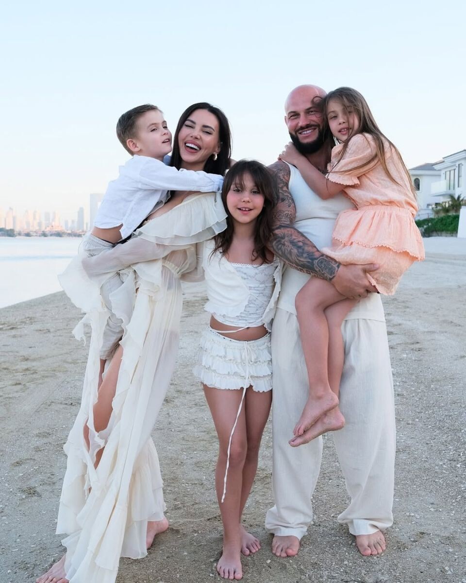    Оксана Самойлова и Джиган. Источник: @samoylovaoxana*