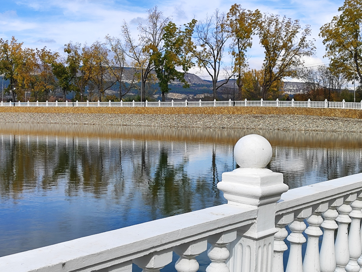 Виды Старого озера (октябрь 2025 года)